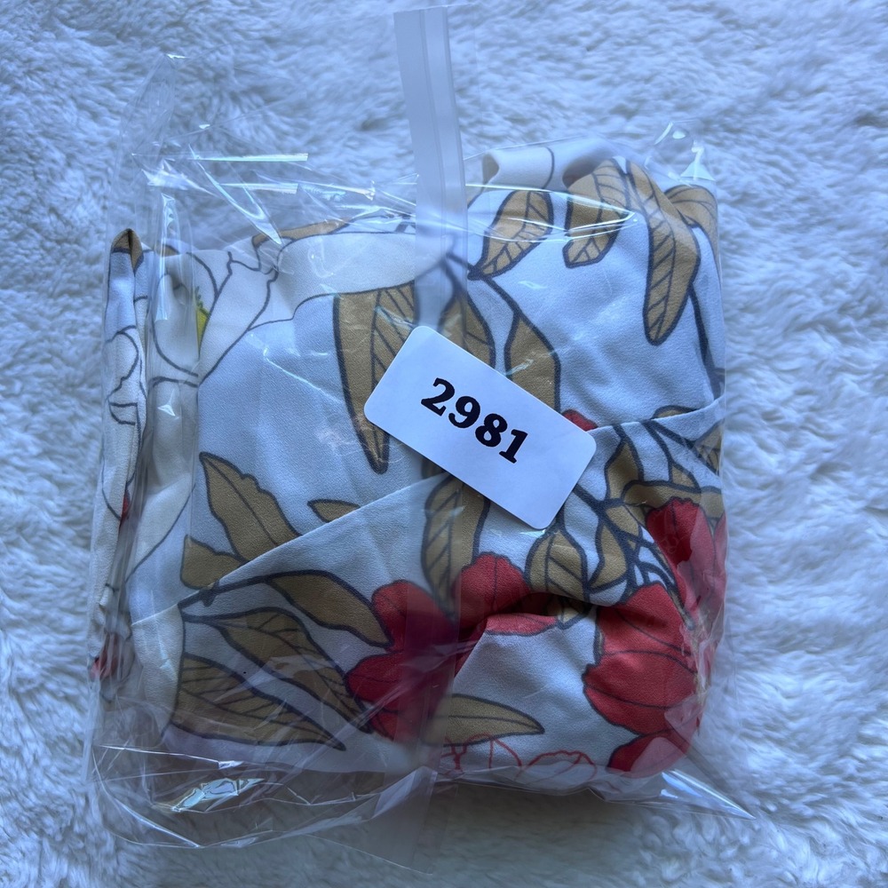Three Eighty Two Floral Off Shoulder Ruffle Blouse White Red Size  Large NEW - Picture 12 of 12
